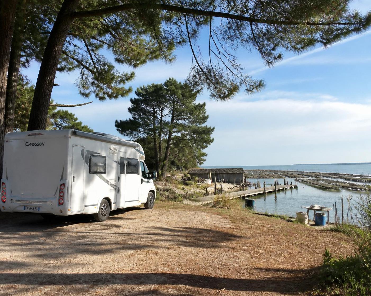découvrez les meilleures aires de camping-car gratuites sur l’île d’oléron et profitez de votre séjour sans dépenser un centime pour stationner votre véhicule.