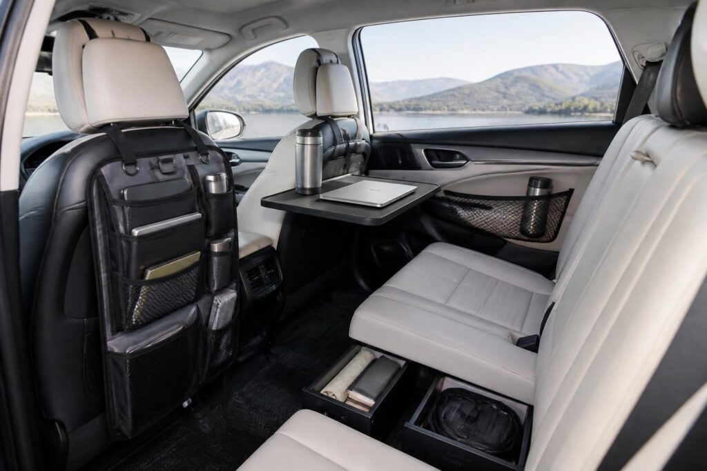 découvrez des astuces pratiques pour aménager votre voiture et optimiser l’espace à bord, afin de voyager confortablement et organiser efficacement vos affaires.