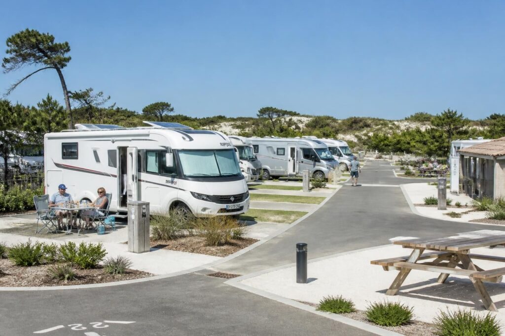 découvrez les meilleures aires de camping-car sur l'île de ré offrant des services de qualité pour un séjour agréable et réussi. conseils pratiques et informations essentielles pour bien choisir votre emplacement.